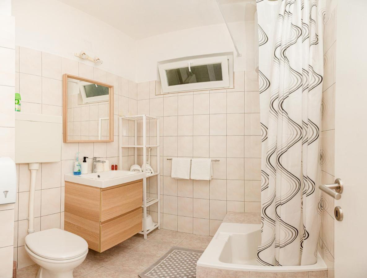 Apartments Olive Tree Χβαρ Εξωτερικό φωτογραφία