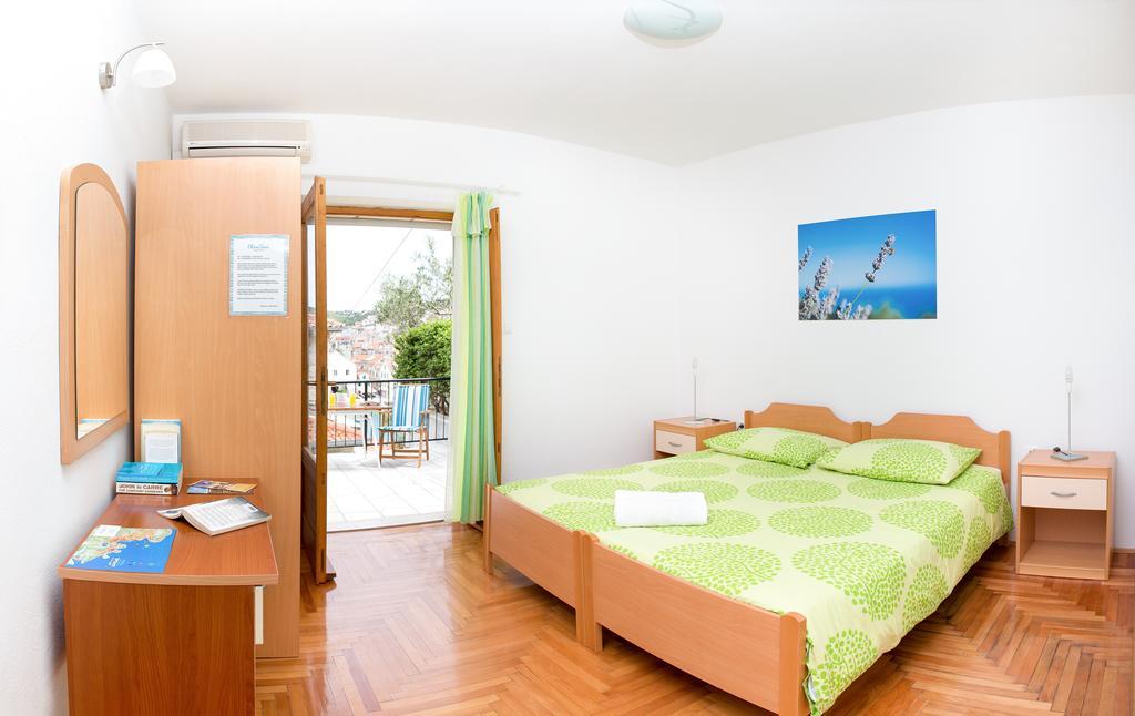 Apartments Olive Tree Χβαρ Εξωτερικό φωτογραφία
